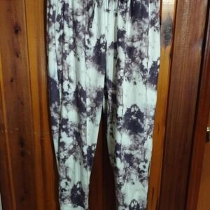 Purple white tie-dye sweatpants large soft and cozy #tie-dye #loungewear T101
